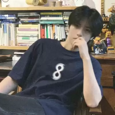 隗逸馨
